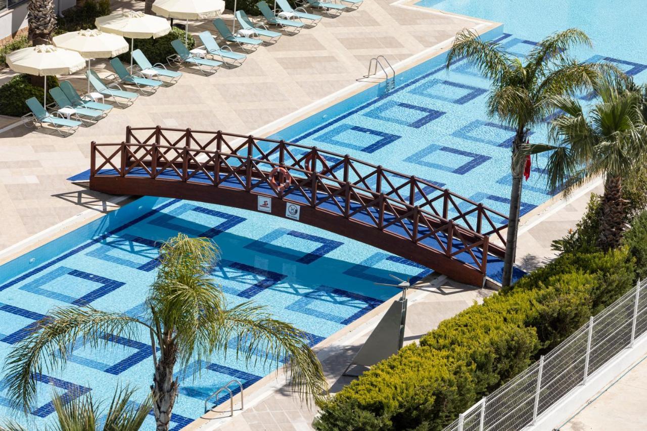 Wyndham Garden Lara 4* אנטליה