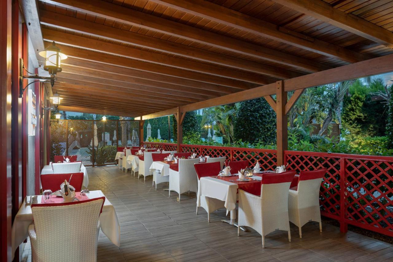 Wyndham Garden Lara מלון