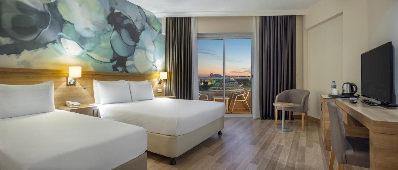 Wyndham Garden Lara מלון 4*