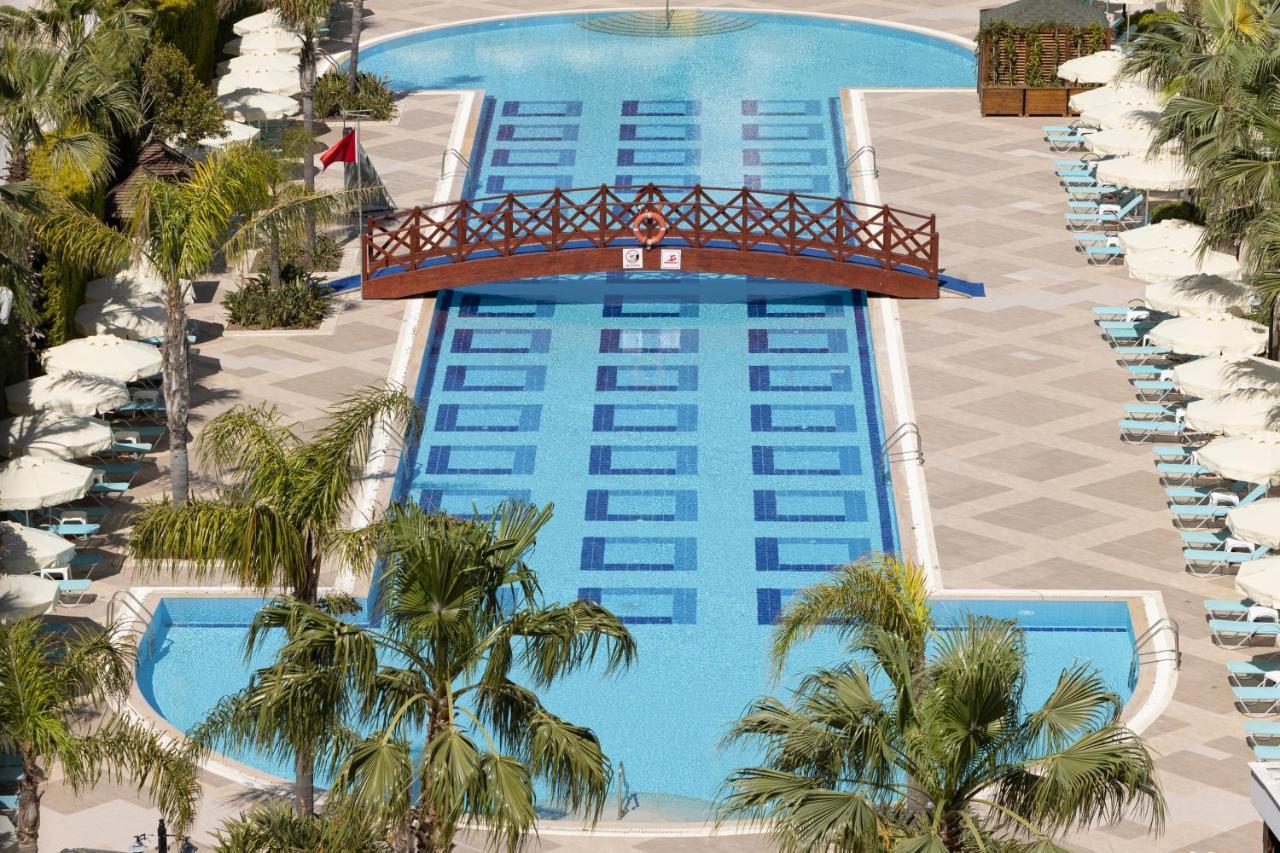 Wyndham Garden Lara 4* אנטליה