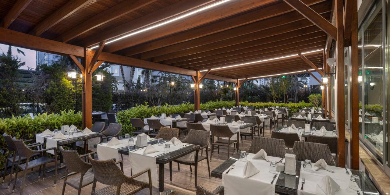 מלון Wyndham Garden Lara 4*